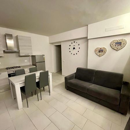 Апартаменты Anita'S House-Abitazione A Pochi Passi Dal Centro Пезаро Экстерьер фото